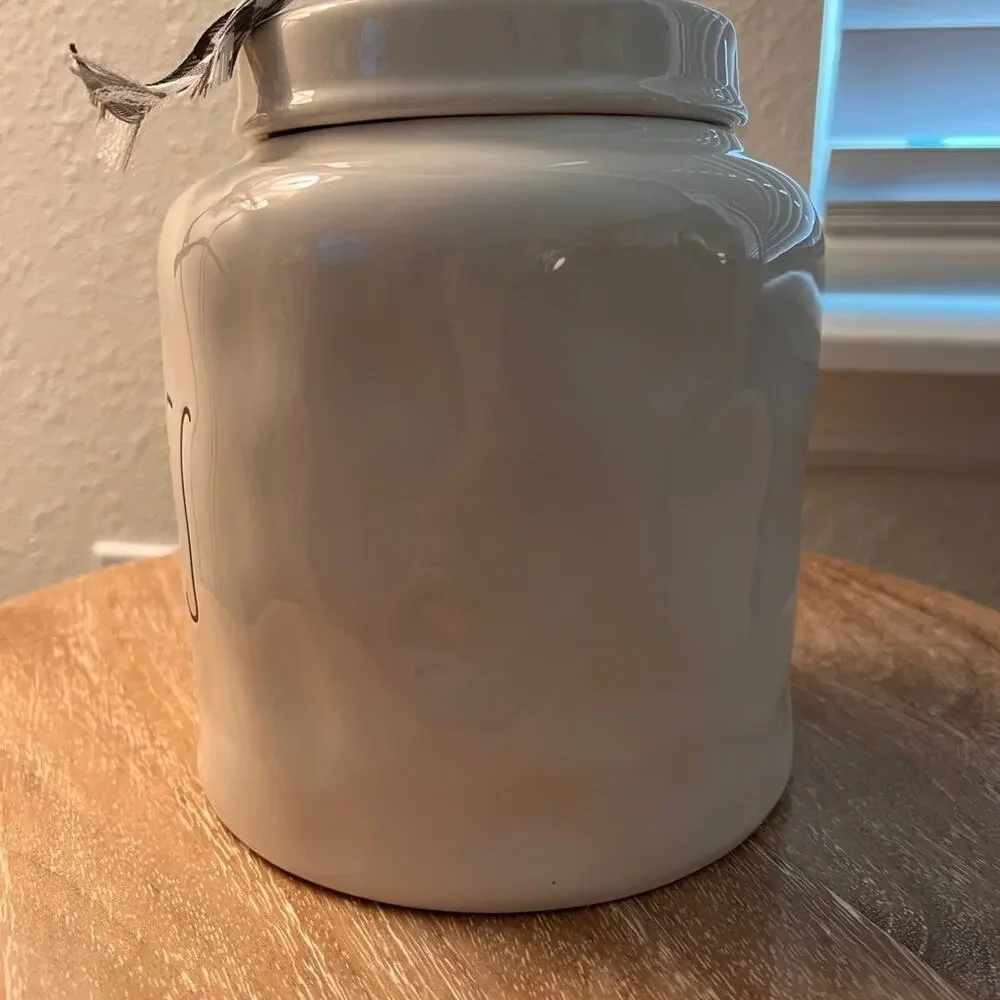 2018-2019 Rae Dunn Cookies canister